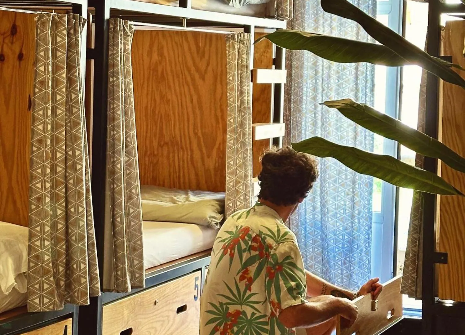 Surfing Etxea - Surf Hostel San Sebastián